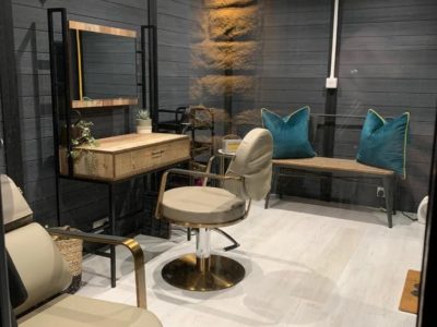 Garden Room As Hair Dresser Inside Shot